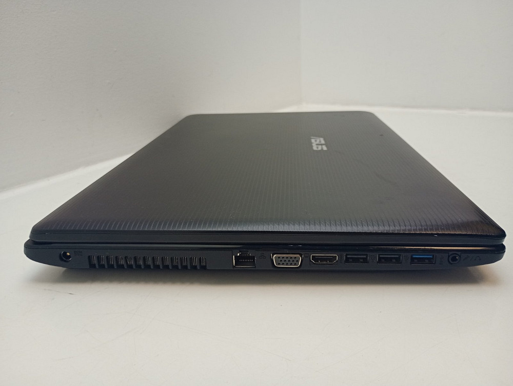 Ноутбук ASUS X75V i3-3110M\4+2\0\Nvidia GT610M 1gb АКБ- (товар вживаний) Луцк - изображение 3