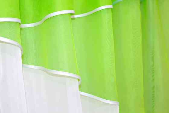 Кухонні штори VR-Textil № 091к з ламбрекеном і підв'язками салатовий з білим 280х170 см (52-0255) Київ