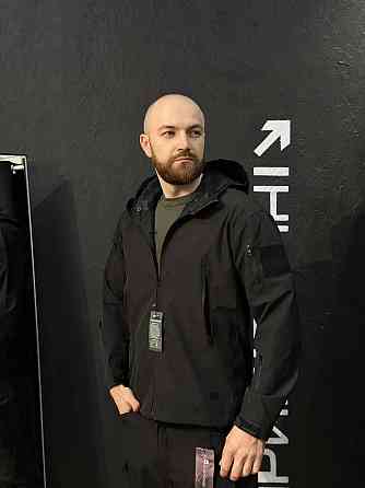 Куртка чорна чоловіча літня з капюшоном, пряма, з кишенями, для туристів, військових та силових структур Львів