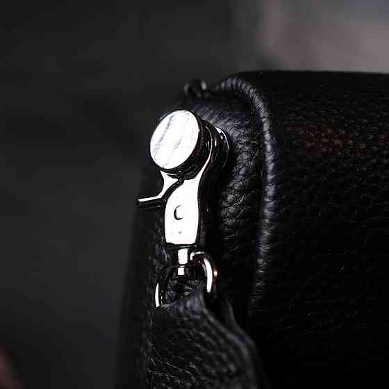 Сумка для жінок з декором у вигляді кнопок із натуральної шкіри Чорна (Vintage) Київ