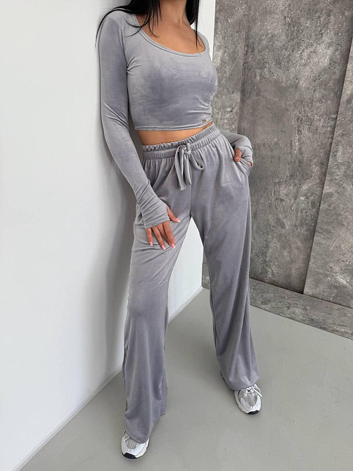 Женский прогулочный костюм двойка: лонгслив и штаны велюр Одесса - изображение 5