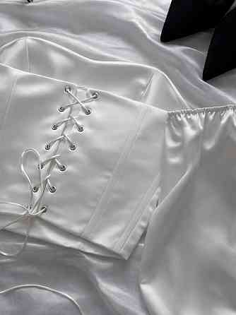 Жіночий романтичний привабливий укорочений корсет атлас Scarlet Молочний, M/L Одеса