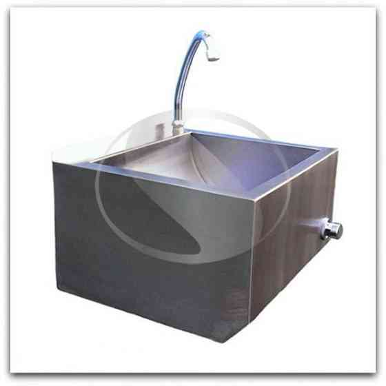 Умывальник с механическим клапаном Киев