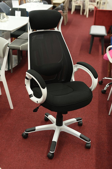 Крісло поворотне Q-409 чорне / білий каркас Киев - изображение 4