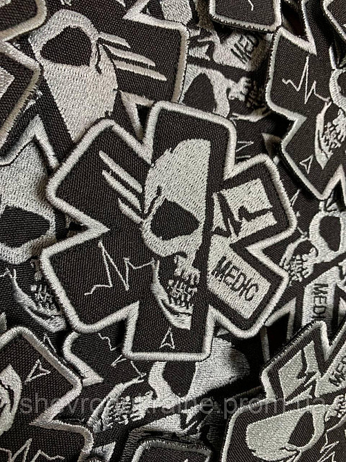 Шеврон MEDIC (Форма контурна. На липучці) Розмір 8x8см Київ - фото 3