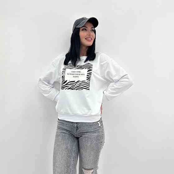Женский свитшот с анималистичным принтом Wild 42-44, Белый Киев
