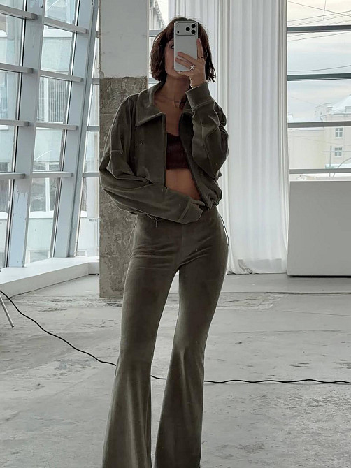 Женский стильный повседневный велюровый костюм Оливковый, 42/44 Одесса - изображение 1