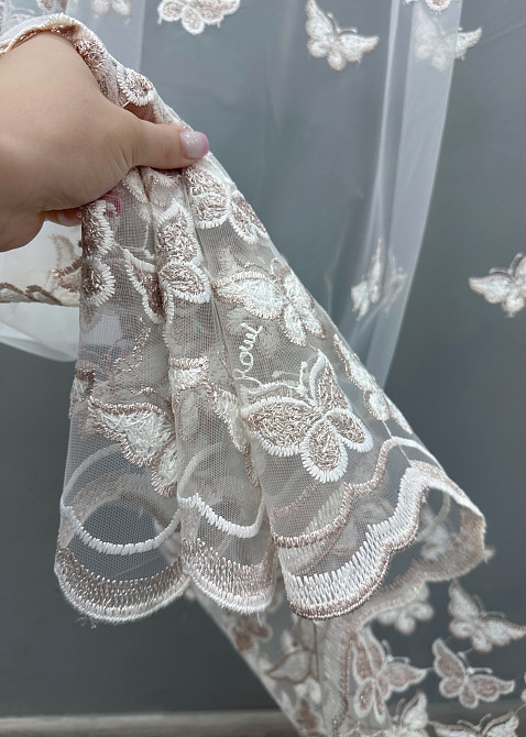 Тюль VR-Textil 1738т Фатин «Бабочки» с вышивкой и люрексом Пудровый с белым 300х270 см (42-0782) Киев - изображение 4