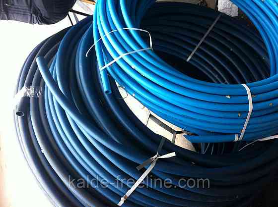 Труба з поліетилену ПЕТ д. 25 PN6 чорн/син (100) Харків