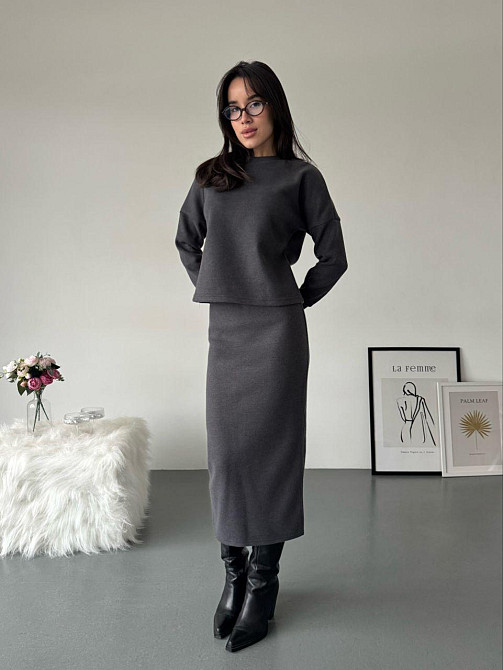 Жіночий стильний теплий костюм-двійка з розрізом збоку Графіт, 46/48 Одеса - фото 4