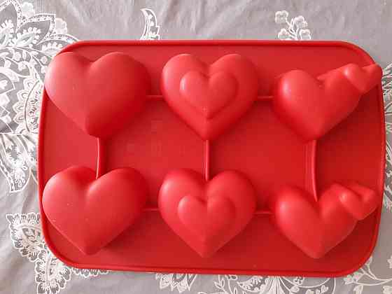 Формочка Kaiser силикон сердечки - 25*18см Киев