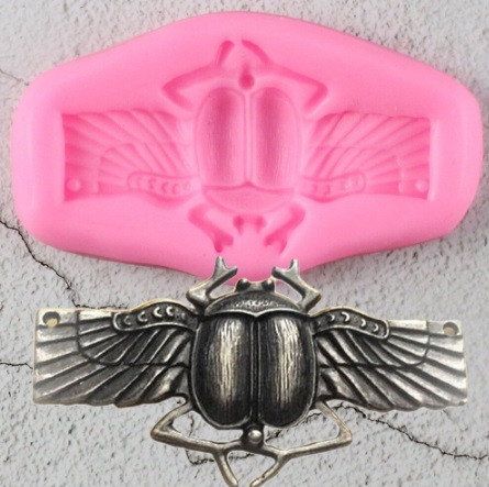Молд силиконовый Жук 79 на 46 мм розовый Киев - изображение 1