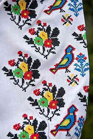 Вишиванка жіноча, лляна, біла, з довгим рукавом, топ Київ