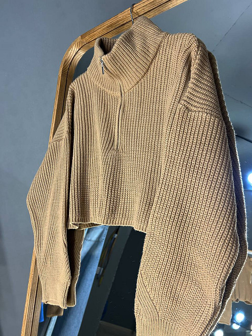 Свитер женский 6752 короткий широкий оверсайз молния на воротнике, карамель, one size Киев - изображение 16