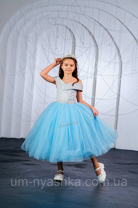 Красное платье пышное с блестками Кривой Рог - изображение 8