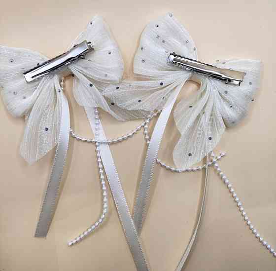 Комплект заколок "Бантики зі стрічками" 2 шт Білий Сміла
