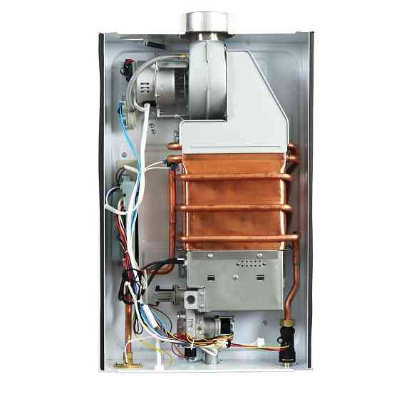 Газова колонка турбована Piramida 24 PG-24C проточний водонагрівач турбо із закритою камерою 10 л/хв димохід в комплекті Київ