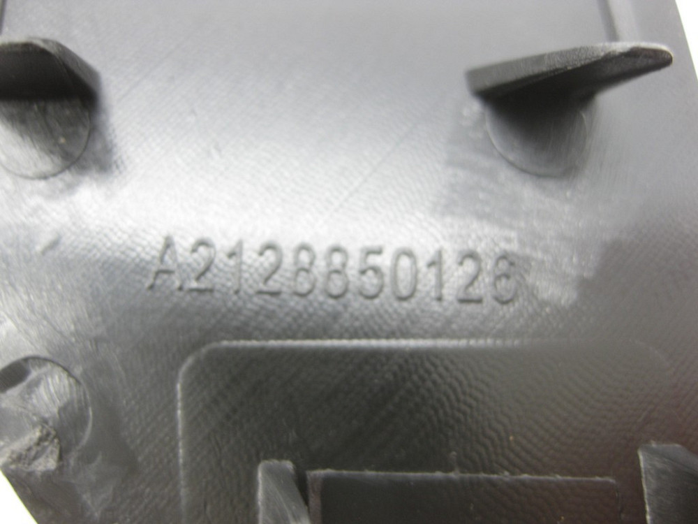 Mercedes-Benz  A2128850126 Кришка - заглушка буксирувального гака переднього бампера дорестайл E-Class W212 Одесса - изображение 9