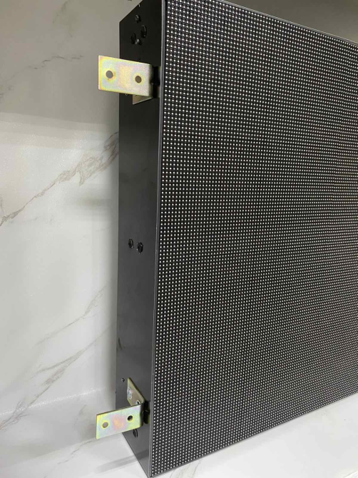 Б/В Світлодіодний екран RGB двосторонній D16 / IP65 / Wi-Fi / 52x52 см Київ - фото 4