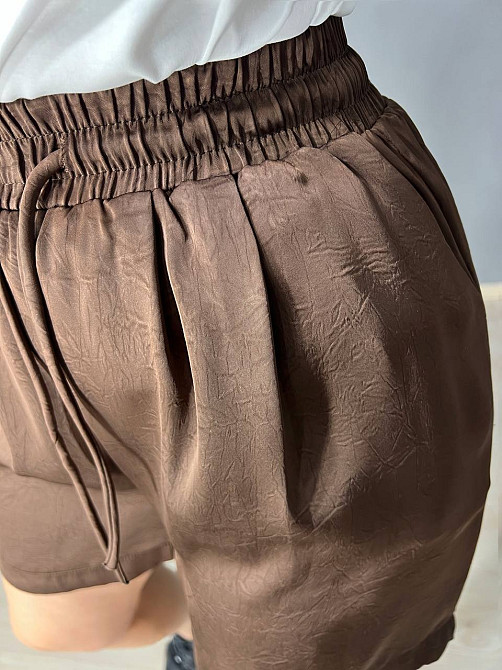 Шорти жіночі A-N 25175 вільний крій шовкові жатка талія на резинці шнурок короткі коричневі, коричневий, M Київ - фото 17