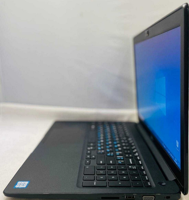 Ноутбук DEll Latitude 3500 15.6* HD / i5-8250U / 8Gb. DDR4/ 256Gb. SSD Київ - фото 2