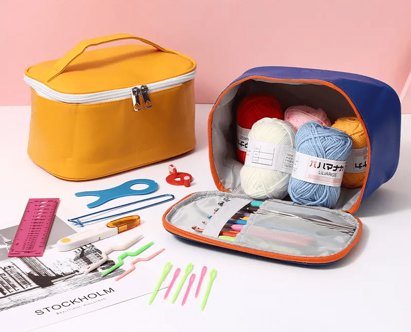 Набор для вязания крючком с пряжей и аксессуарами в косметичке, жёлтый цвет Каменец-Подольский - изображение 3