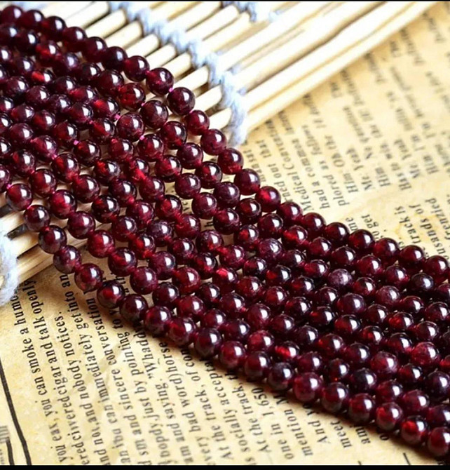 Гранат натуральный 4 мм – бусины на нити 90 шт Киев - изображение 4