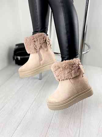 Женские черевики 8323-20 пудра эко-замша зима высота 18см танкетка 7см (1140) Коломыя