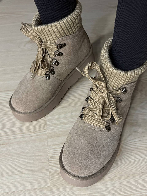 Угги женские Hengji 007-3 замшевые шнуровка с носком бежевые, 39, 24,5 см Киев - изображение 13