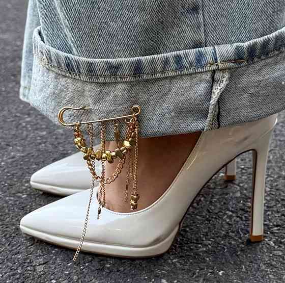 Брошь булавка с цепочками золотая декоративная на одежду аксессуар на пиджак стильное украшение Киев