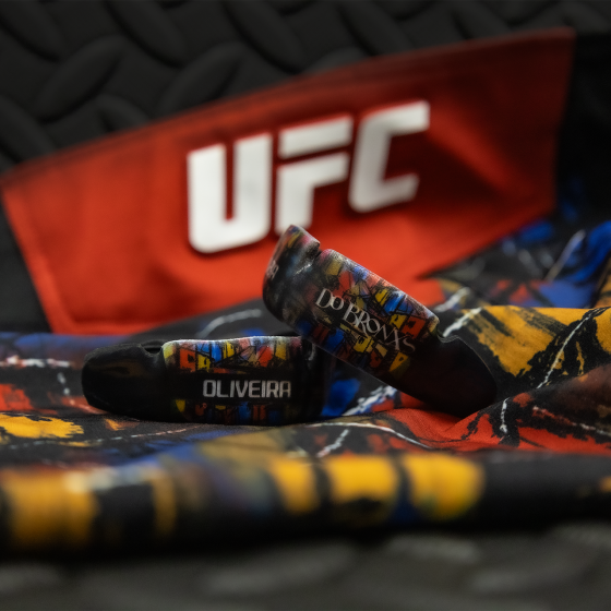Капа OPRO UFC Fighter Collection Oliveira доросла (вік 11+) Blackl (art.102529009) Каменское