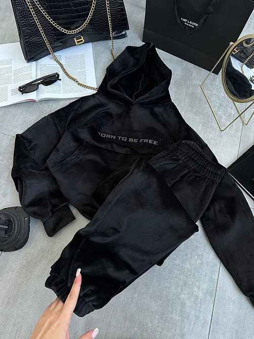 Стильный женский теплый костюм из плотного двустороннего велюра. Одесса - изображение 5