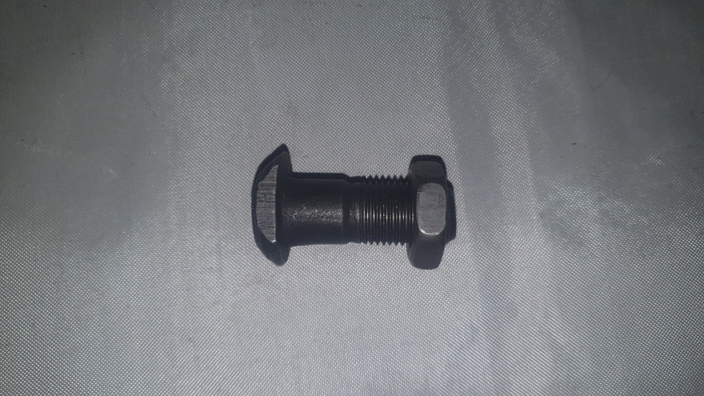 Болт вала карданного с гайкой короткий Т-150. 125.36.113-1. Харьков - изображение 1