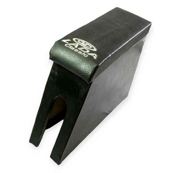 Підлокітник ваз 2101-06 чорний з вишивкою (шкірозамінник) Мукачево