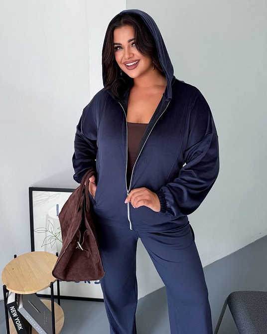 Велюровий костюм з худі на блискавці і прямими брюками, демісезон, синій, розмір 50/52 Лубни - фото 13