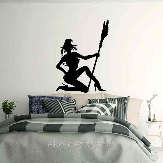 Декоративное настенное Панно «Девушка с метлой», Декор на стену Киев