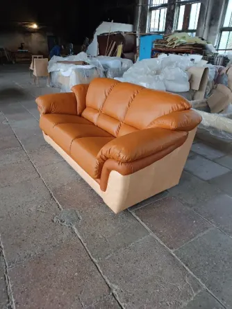 Шкіряний трьохмісний диван модель Olga Ужгород