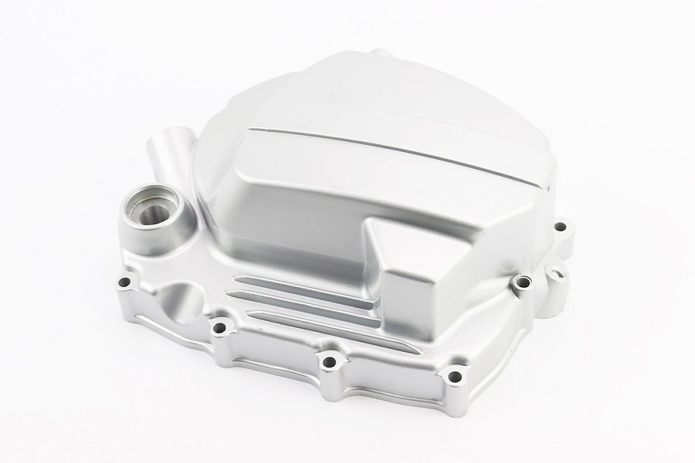 Кришка двигуна права Київ - фото 1