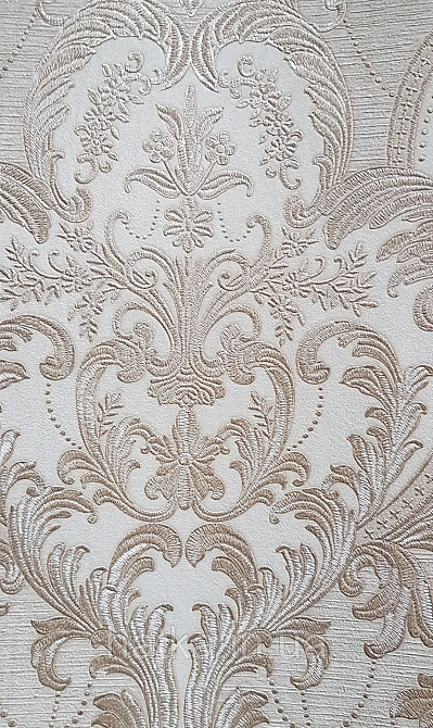 Шпалери вінілові на флізеліні AdaWall Signature1.06х10 вензелю завитки структурні золотисті на бежевому Київ - фото 1