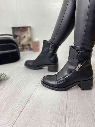 Injers Черевики жіночі INJERS чорні натуральна шкіра зима висота 14см каблук 6см (604 43) Коломыя