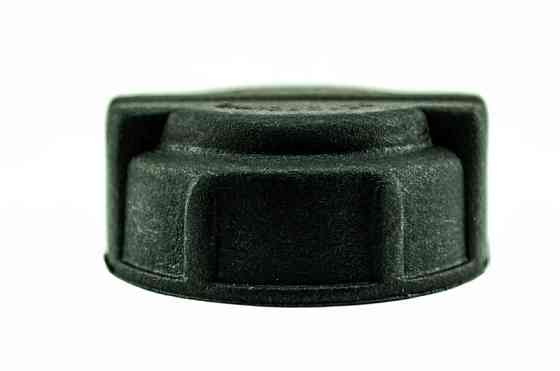 Кришка бачка ГАЗ 3105, 3302, 2108-2115, ЗАЗ 1102-1105 Таврія пластик із клапаном чорна розширювального Мукачево