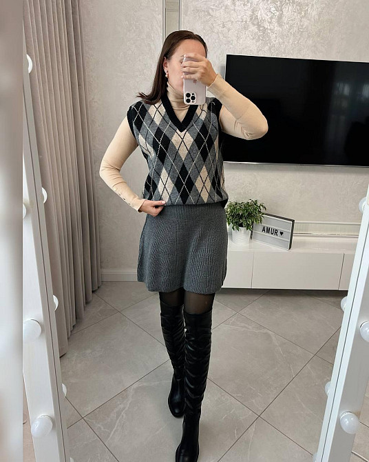 Женский теплый оверсайз жилет с геометрическим орнаментом Одесса - изображение 4