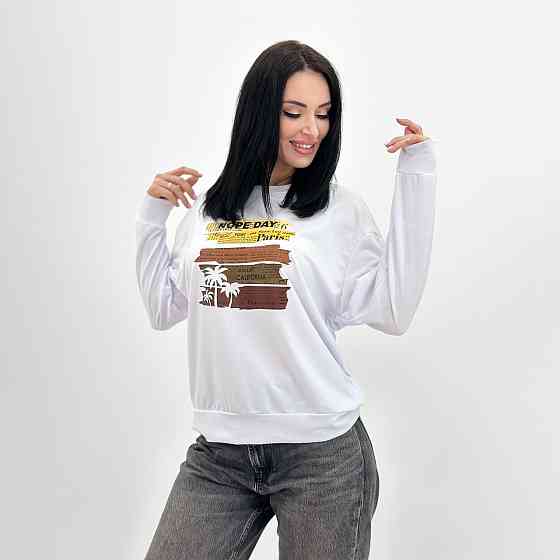 Демисезонный женский свитшот с принтом 