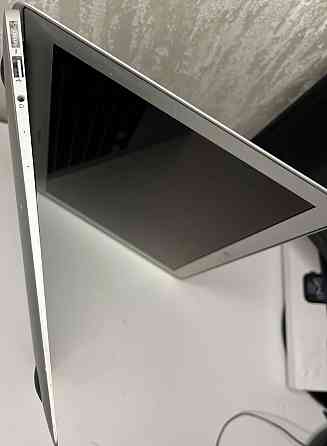 Ноутбук.MacBook Air 13 2017 1.8 GHz Intel Core i5 8GB RAM 128GB SSD Київ