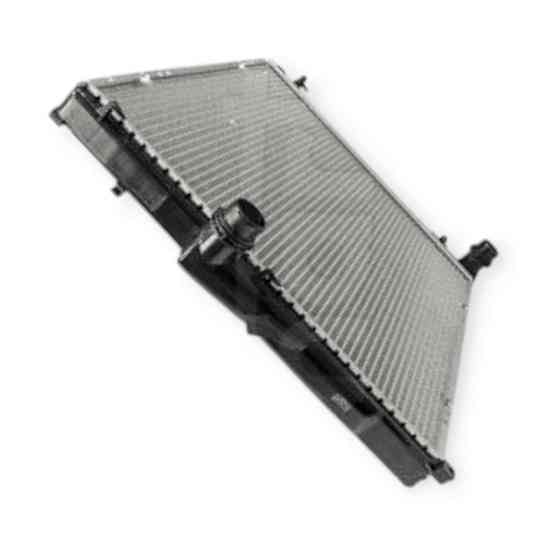 Радіатор охолодження двигуна автомобіль BMW X3 (E83) 2.0-3.0 (04-11) Мукачево