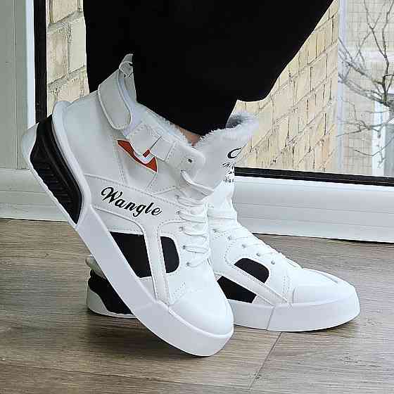 Жіночі зимові Білі Кросівки з Мехом Снікерси Черевики (розміри: 36,37,38,39,40) Дніпро