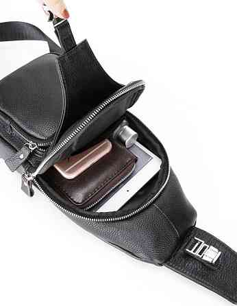 Мужская кожаная сумка-слинг 17х32х7, бананка для роботы и офиса TIDING BAG - MK-96303 черная Киев
