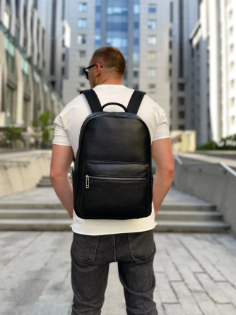 Чоловічий шкіряний рюкзак для ноутбука Tiding Bag 20334 чорний Київ