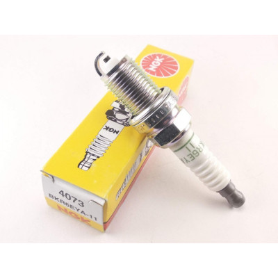 Свеча зажигания NGK 4073 BKR6EYA-11 Винница - изображение 1