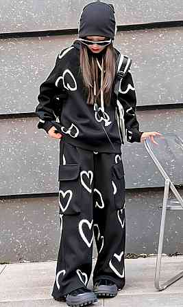 Детский черный спортивный костюм для девочки с сердечками 110,120 Николаев